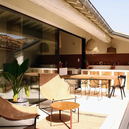 Le 19-21 - Un D'hotel Hotell 4*