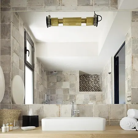 Szálloda Le 19-21 - Un D'hotel Leucate