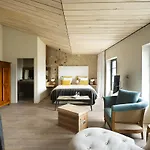 Le 19-21 - Un D'hotel Hotel