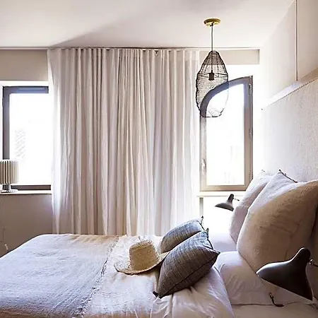 Le 19-21 - Un D'hotel Hotell Leucate