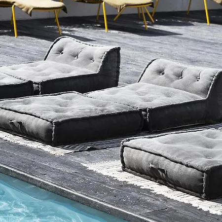 Le 19-21 - Un D'hotel