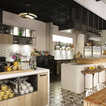 Le 19-21 - Un D'hotel 4* לאוקאט