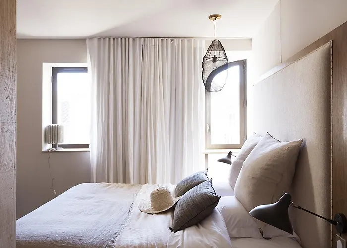 Le 19-21 - Un D'hotel Otel 4*