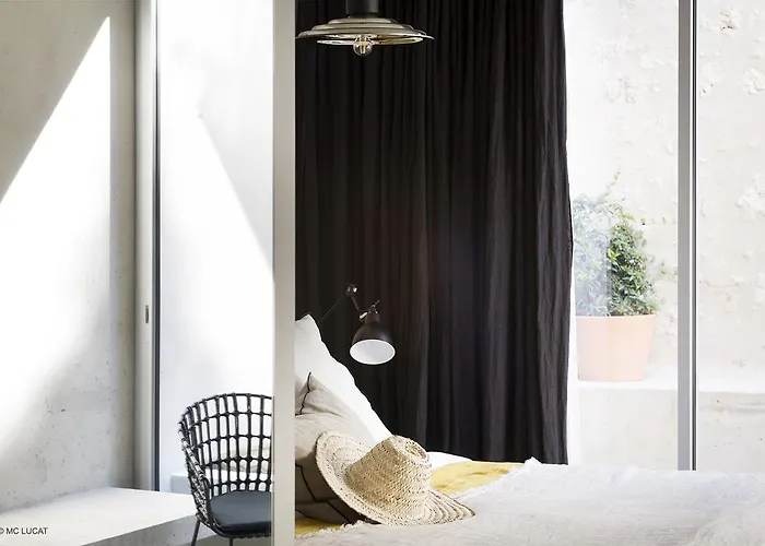Le 19-21 - Un D'hotel מלון 4*